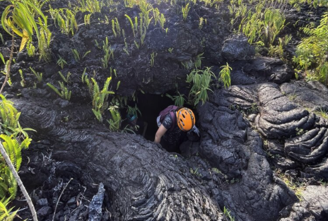 Photo de l'expédition dans les tunnels de lave à la Réunion